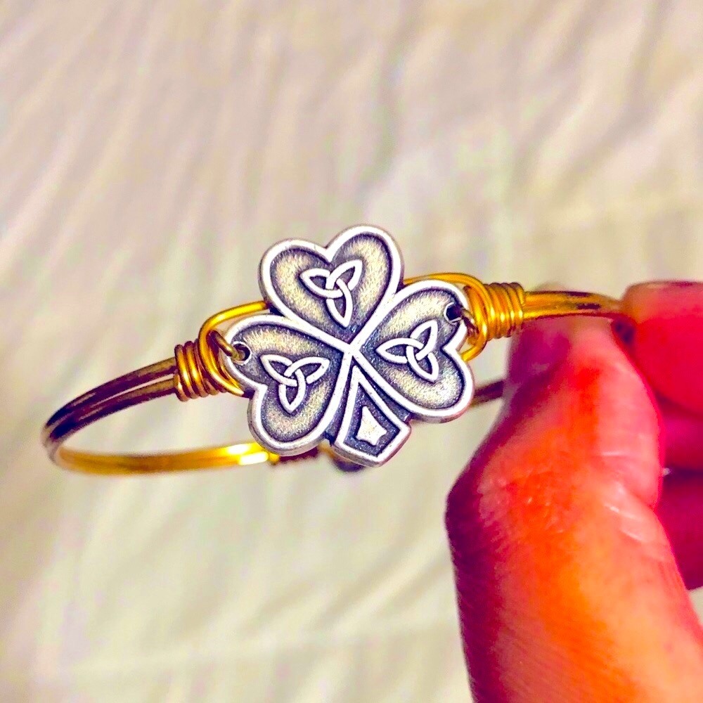 ☘️New Luca + Danni lucky shamrock bracelet☘️